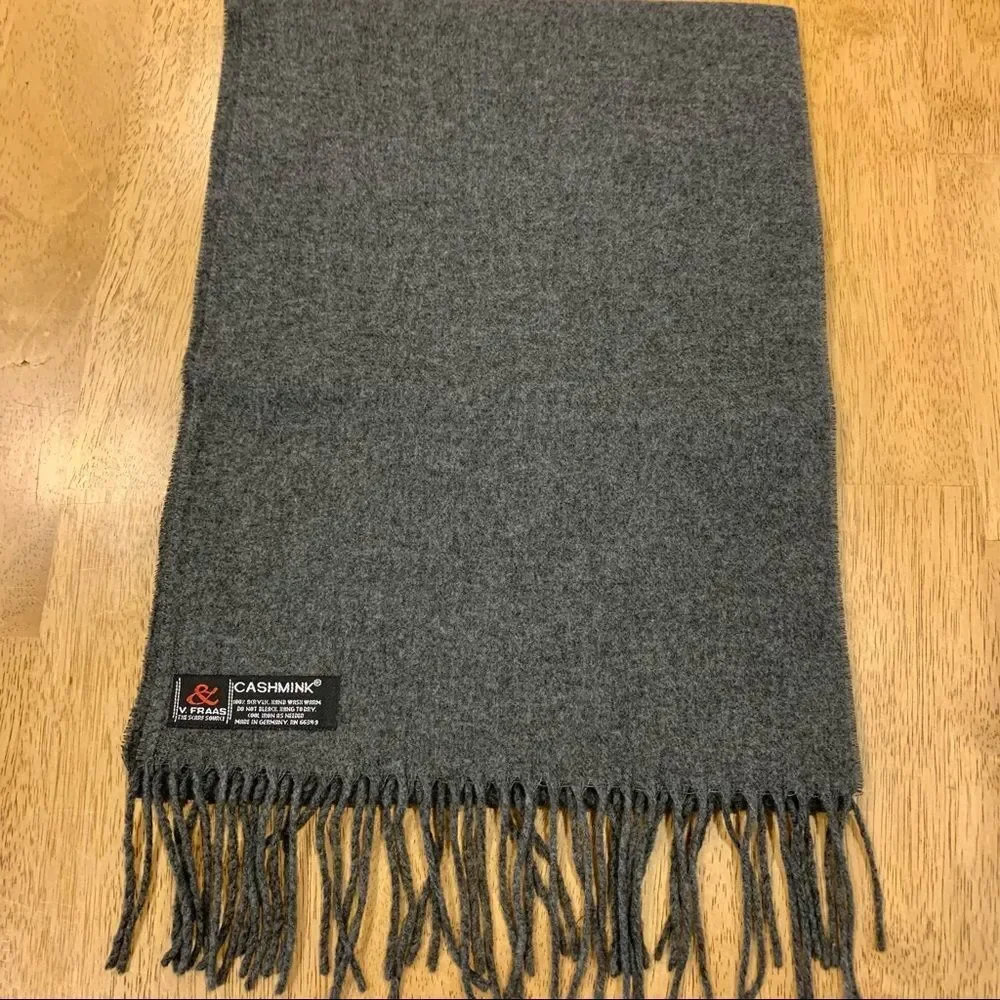 V.‎ Fraas Cashmink Gray Acrylic Winter Scarf